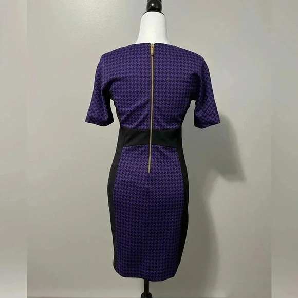 MICHAEL Michael Kors Short Sleeve Sheath Dress - Houndstooth Pattern - Picture 8 of 14
